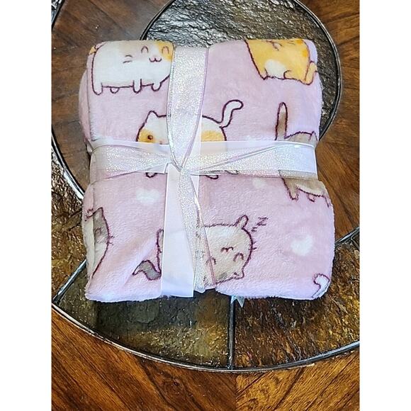 Girls Kitten Blanket Cozy Gift Set Panda Notebook Pencils Shaker Pen Eye Mask - Picture 9 of 9